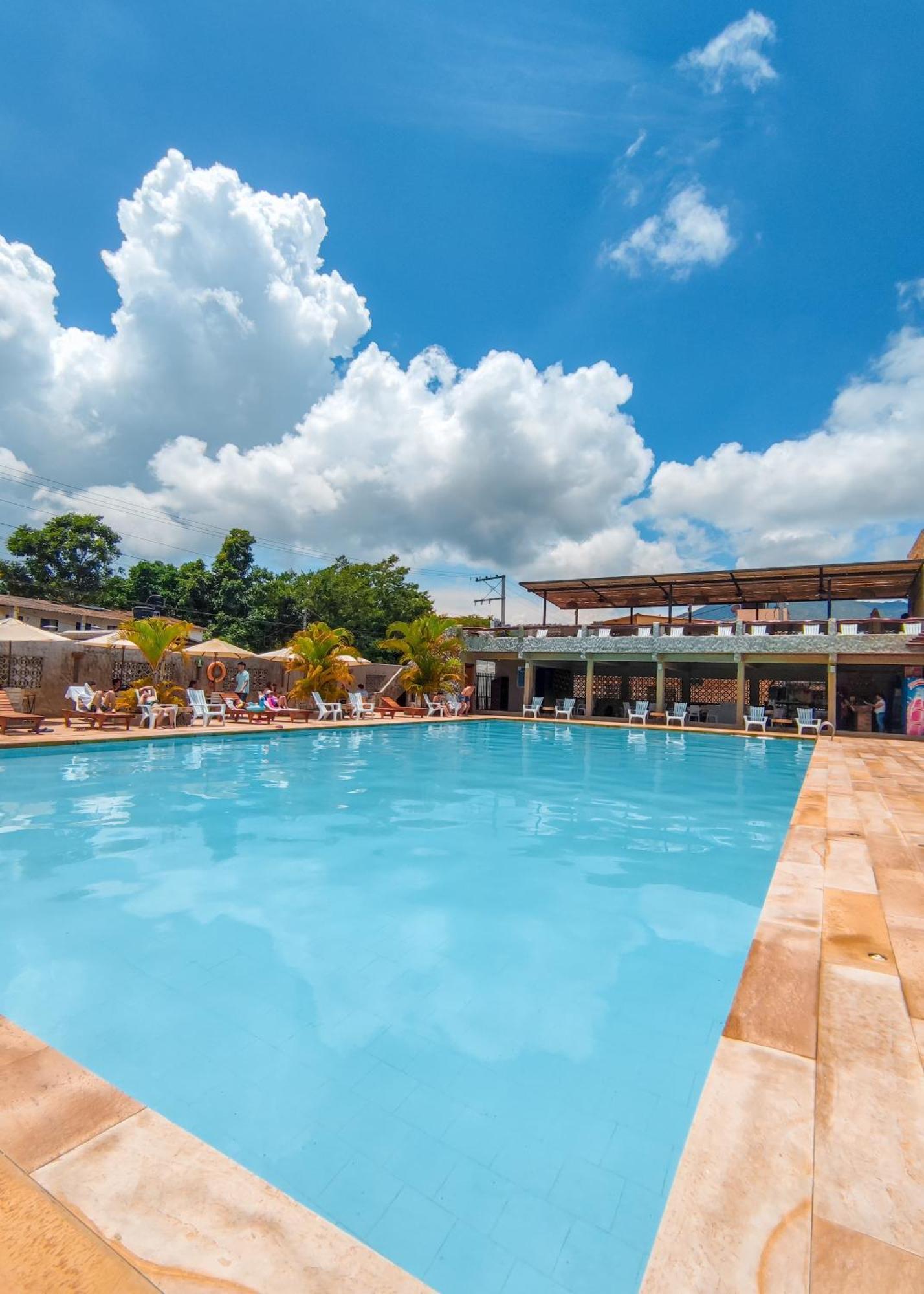 La Rosa Nautica Hostel Guaduas Dış mekan fotoğraf