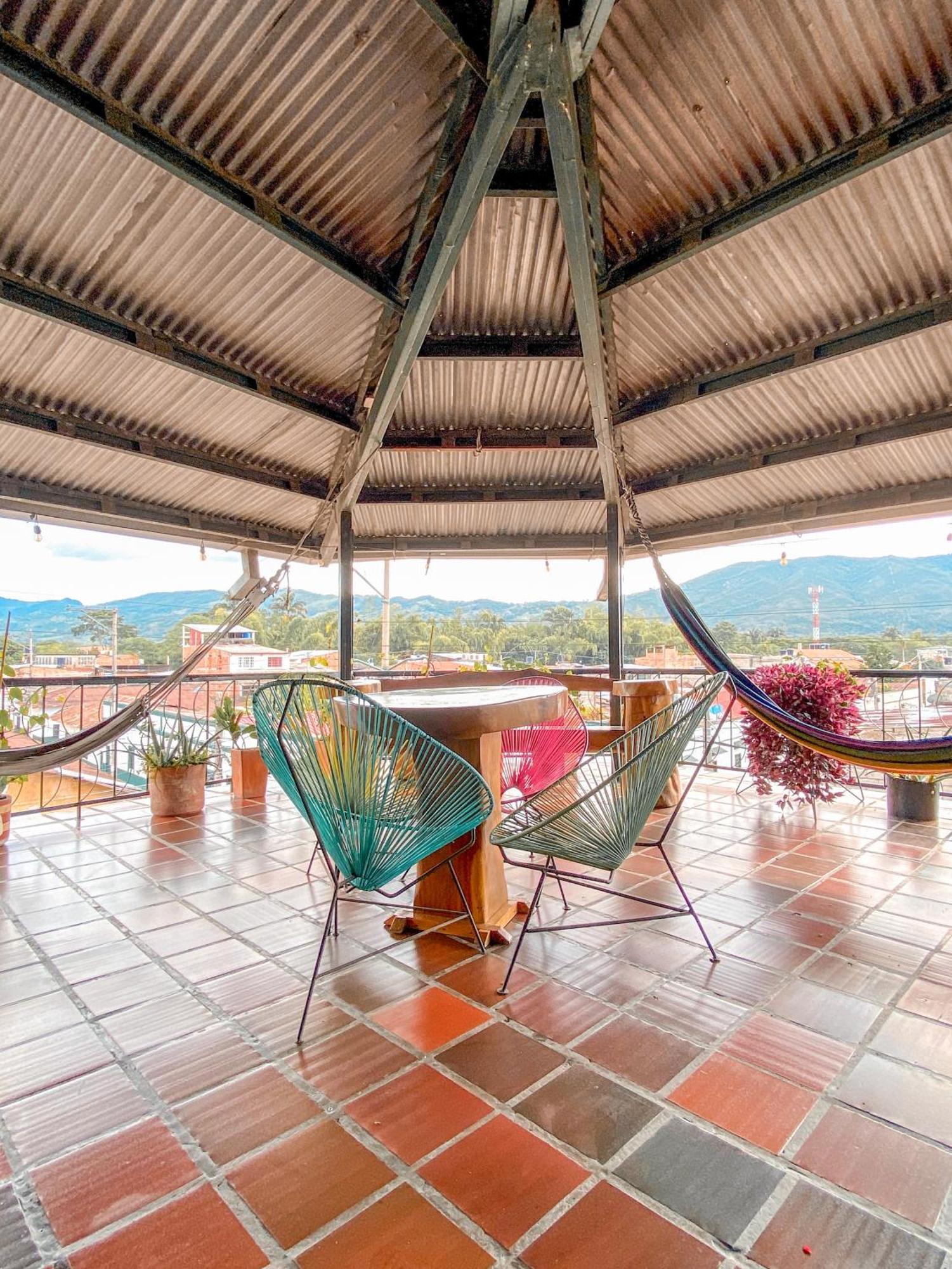 La Rosa Nautica Hostel Guaduas Dış mekan fotoğraf