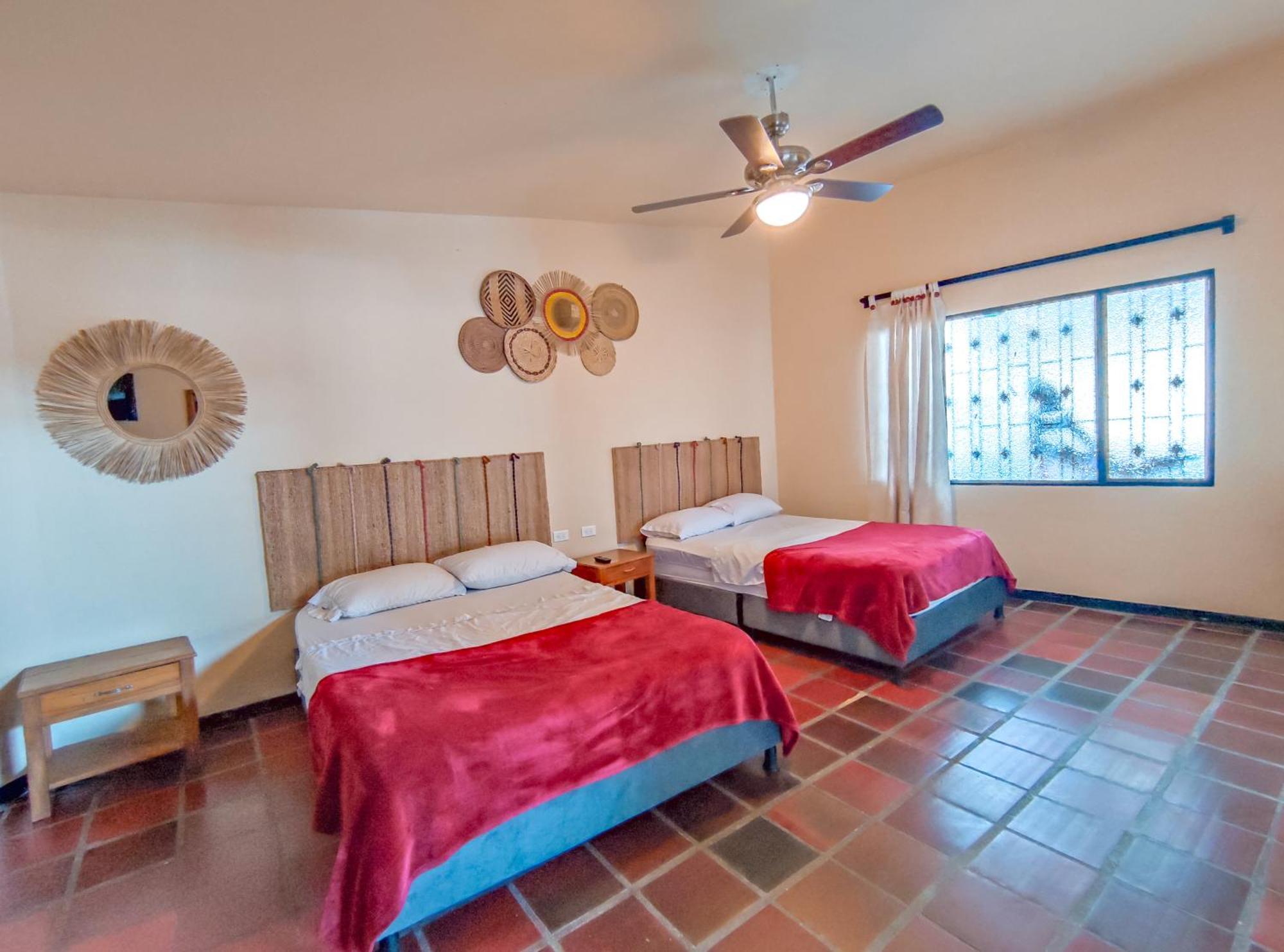 La Rosa Nautica Hostel Guaduas Dış mekan fotoğraf